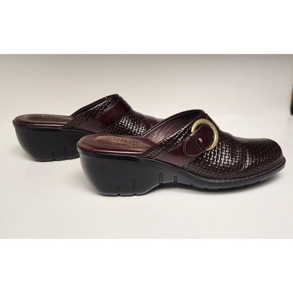 Clark's Artisan Slip-On Clogs Woven Leather Buckle Detail Burgundy 8.5M - Picture 4 of 12